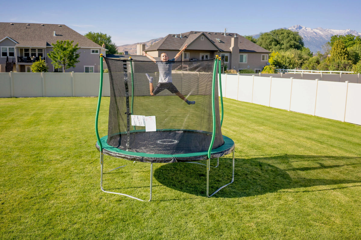 10' Trampoline with Safety Enclosure V659402